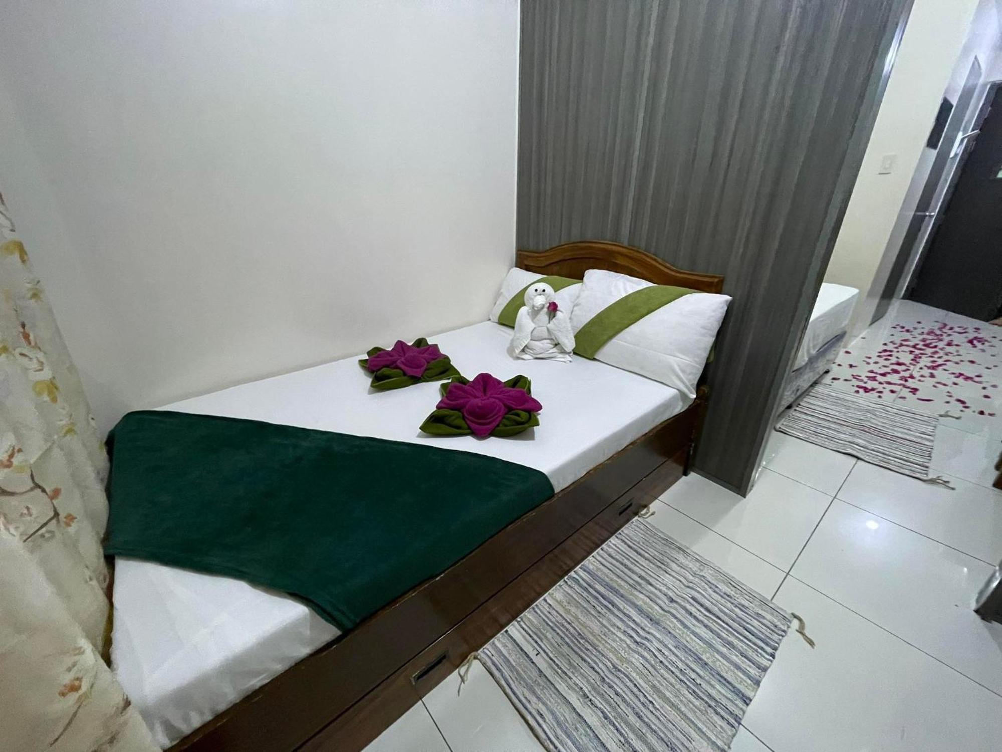 Green Residences Stays By Pbyy มะนิลา ภายนอก รูปภาพ